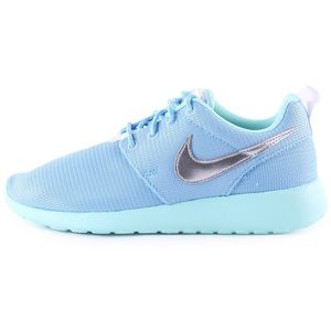 Nike Baby blue roshes